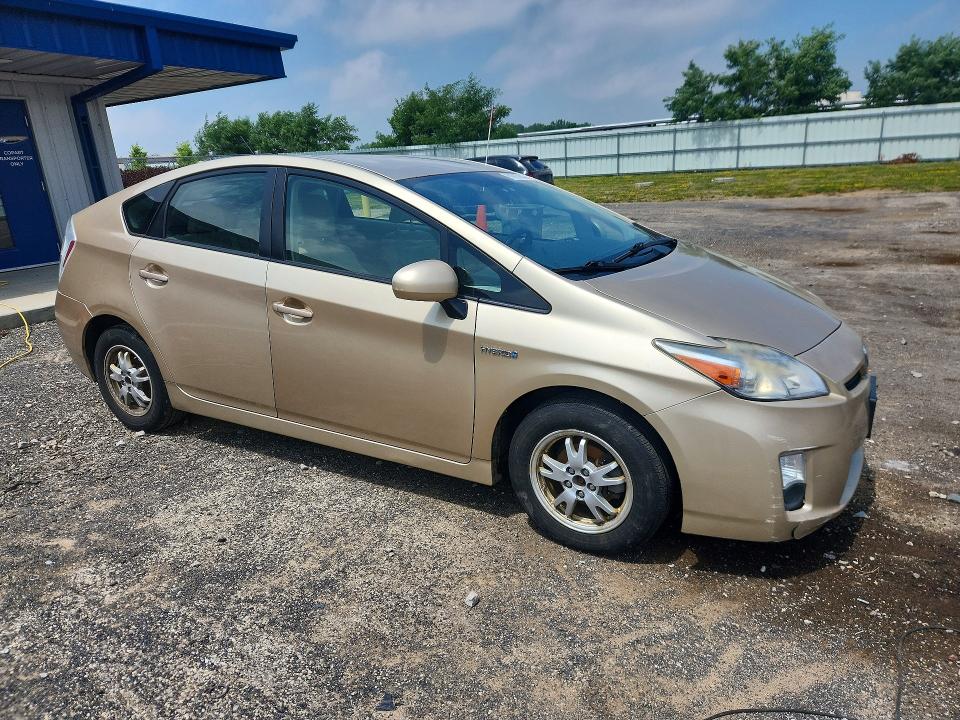 2010 Toyota Prius მანქანა იყიდება აუქციონზე, vin: JTDKN3DUXA1026254, აუქციონის ნომერი: 61927846