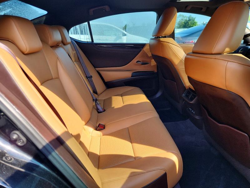 60765106 :رقم المزاد ، 58ADZ1B15LU078844 vin ، 2020 Lexus Es مزاد بيع