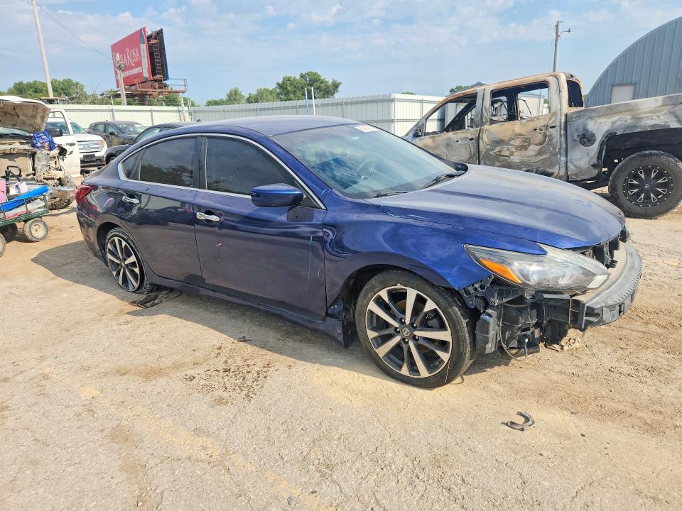 Продажа на аукционе авто 2017 Nissan Altima, vin: 1N4AL3AP8HC495377, номер лота: 60439976