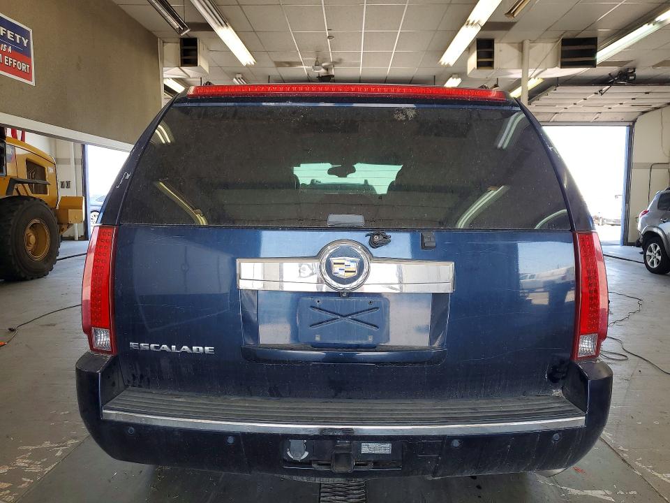 61062926 :رقم المزاد ، 1GYEC63807R289088 vin ، 2007 Cadillac Escalade مزاد بيع