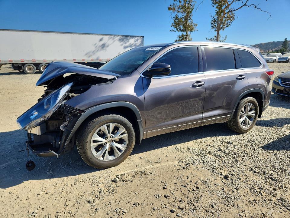 62994516 :رقم المزاد ، 5TDJKRFH3FS187885 vin ، 2015 Toyota Highlander مزاد بيع