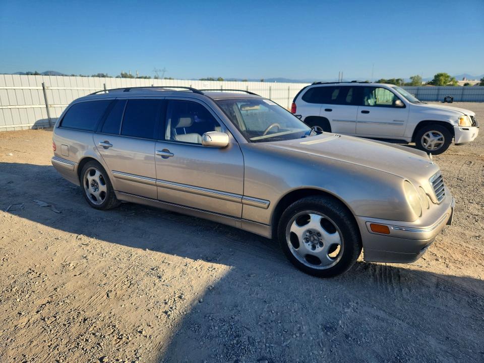 2001 Mercedes-benz E მანქანა იყიდება აუქციონზე, vin: WDBJH82J91X048766, აუქციონის ნომერი: 63006046
