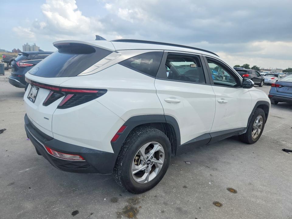 Продажа на аукционе авто 2022 Hyundai Tucson, vin: 5NMJBCAE0NH122889, номер лота: 62677086