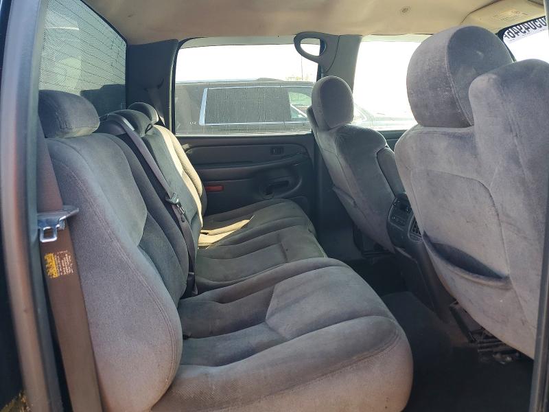 60504946 :رقم المزاد ، 1GTHK23D06F145939 vin ، 2006 Gmc Sierra مزاد بيع