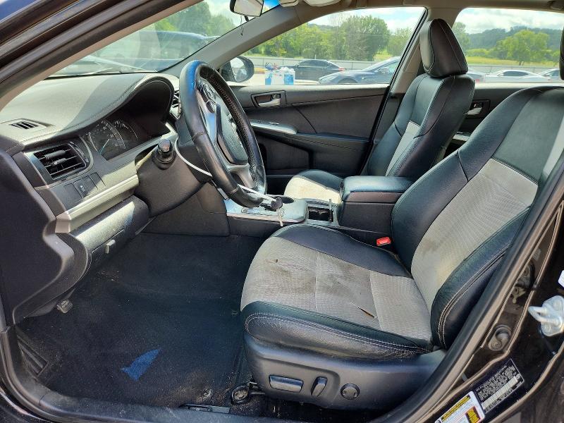 61527156 :رقم المزاد ، 4T1BF1FK6CU074361 vin ، 2012 Toyota Camry مزاد بيع
