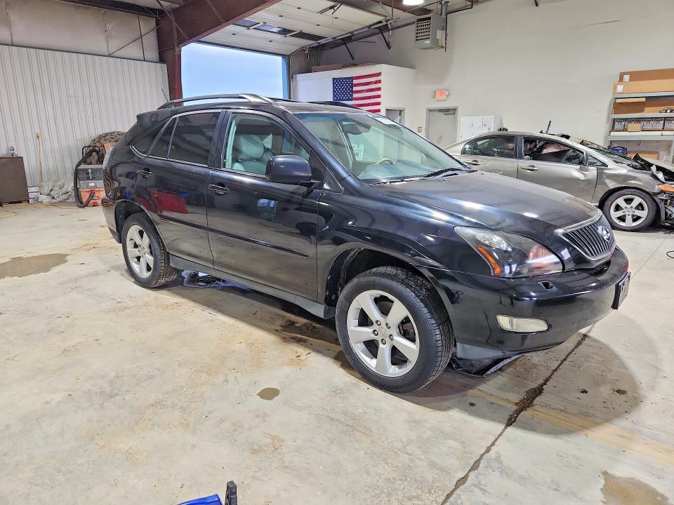 63140566 :رقم المزاد ، 2T2HA31U75C077198 vin ، 2005 Lexus Rx مزاد بيع