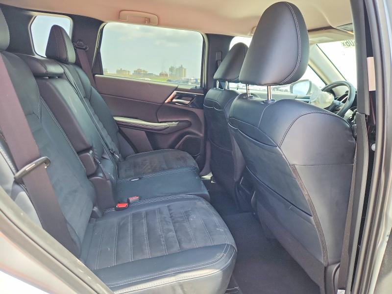 61875606 :رقم المزاد ، JA4J3VA8XRZ082805 vin ، 2024 Mitsubishi Outlander مزاد بيع