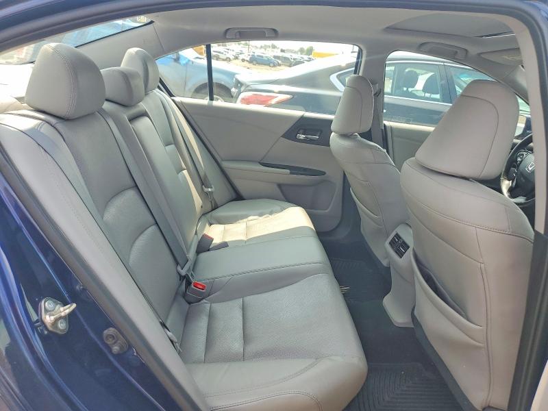 Auction sale of the 2017 Honda Accord, vin: 1HGCR2F88HA212129, lot number: 61332596