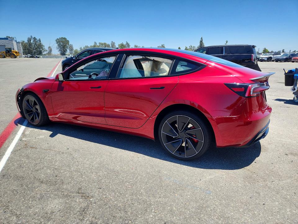 60524296 :رقم المزاد ، 5YJ3E1ETXSF932699 vin ، 2025 Tesla Model 3 مزاد بيع