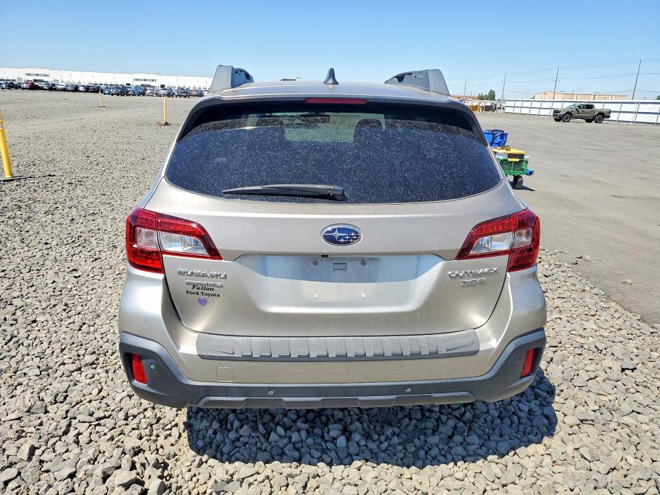 Продажа на аукционе авто 2018 Subaru Outback, vin: 4S4BSENC2J3220111, номер лота: 60858116
