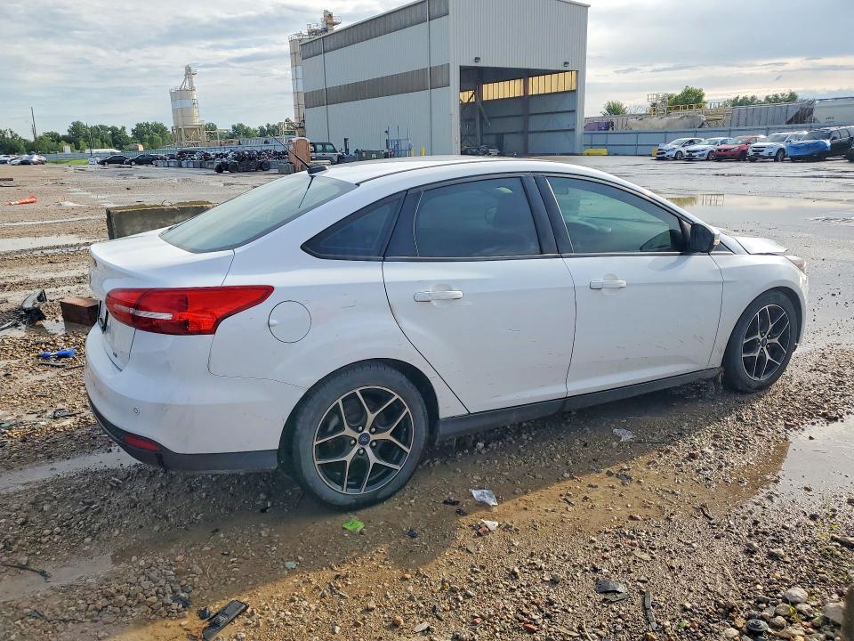 2017 Ford Focus მანქანა იყიდება აუქციონზე, vin: 1FADP3H2XHL235994, აუქციონის ნომერი: 59371016