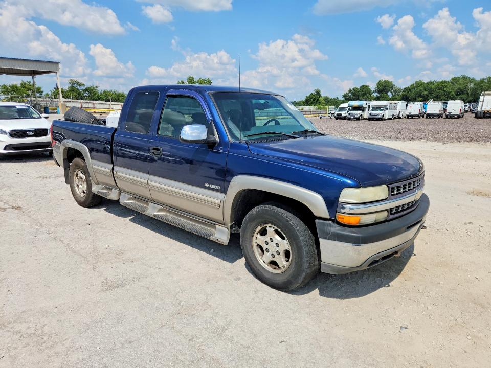 61066776 :رقم المزاد ، 1GCEK19T7YE320479 vin ، 2000 Chevrolet Silverado مزاد بيع