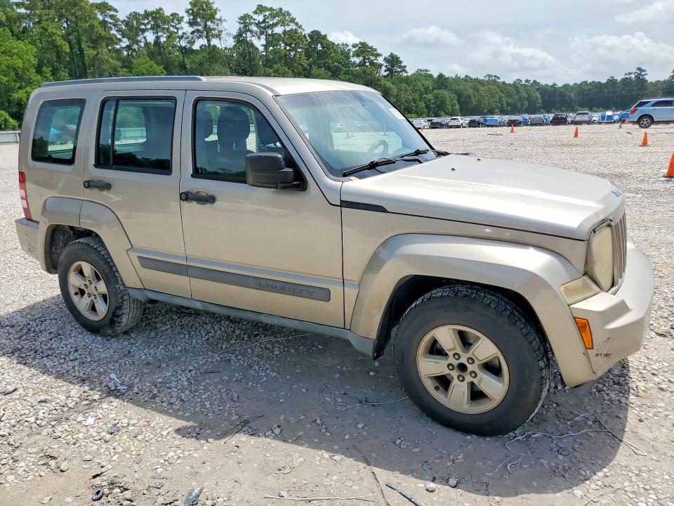 2011 Jeep Liberty მანქანა იყიდება აუქციონზე, vin: 1J4PP2GK7BW569693, აუქციონის ნომერი: 61420116