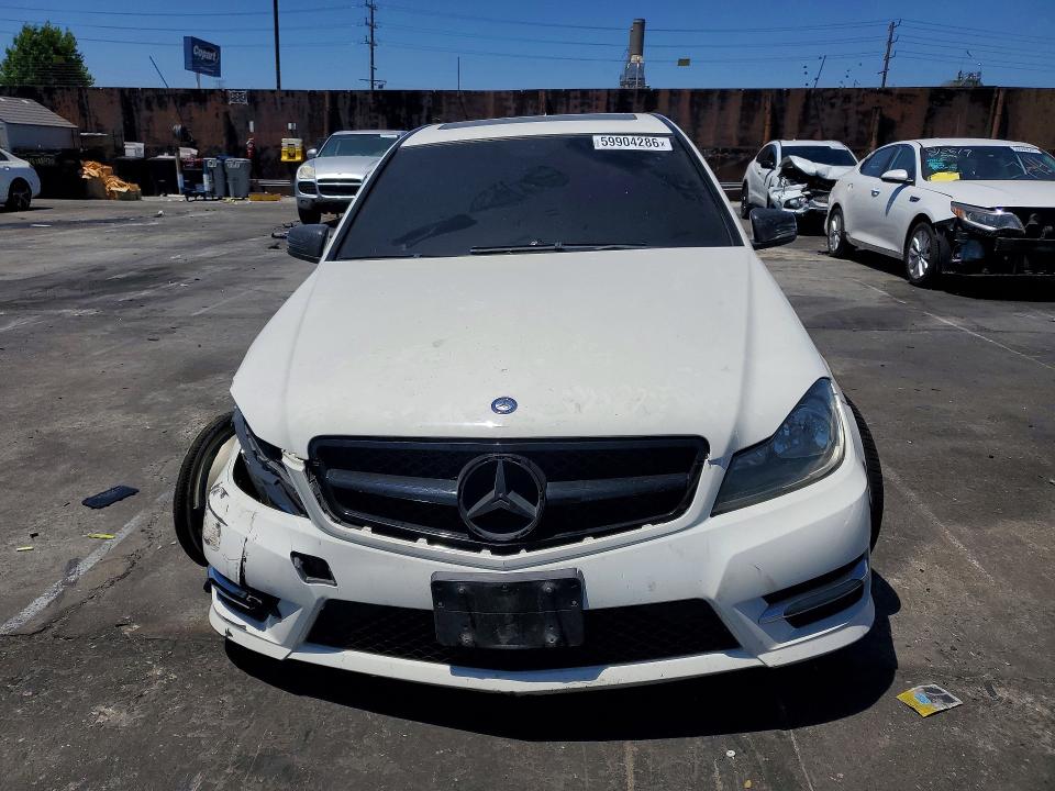 Продажа на аукционе авто 2012 Mercedes-benz C, vin: WDDGF8BB0CF920180, номер лота: 59904286