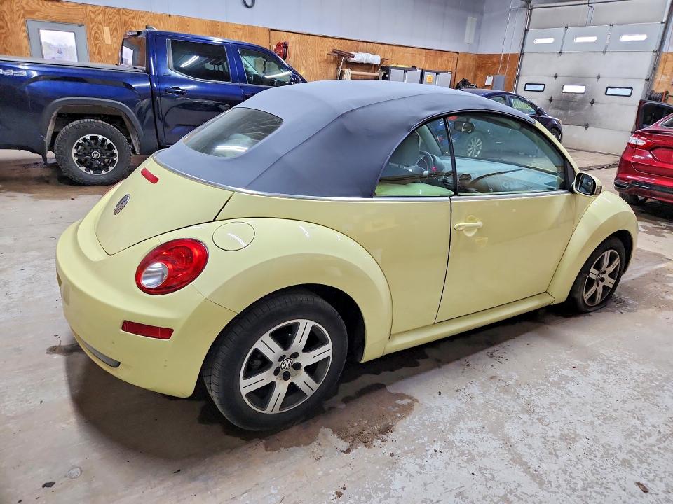 2006 Volkswagen New Beetle მანქანა იყიდება აუქციონზე, vin: 3VWRF31Y96M315426, აუქციონის ნომერი: 62610946