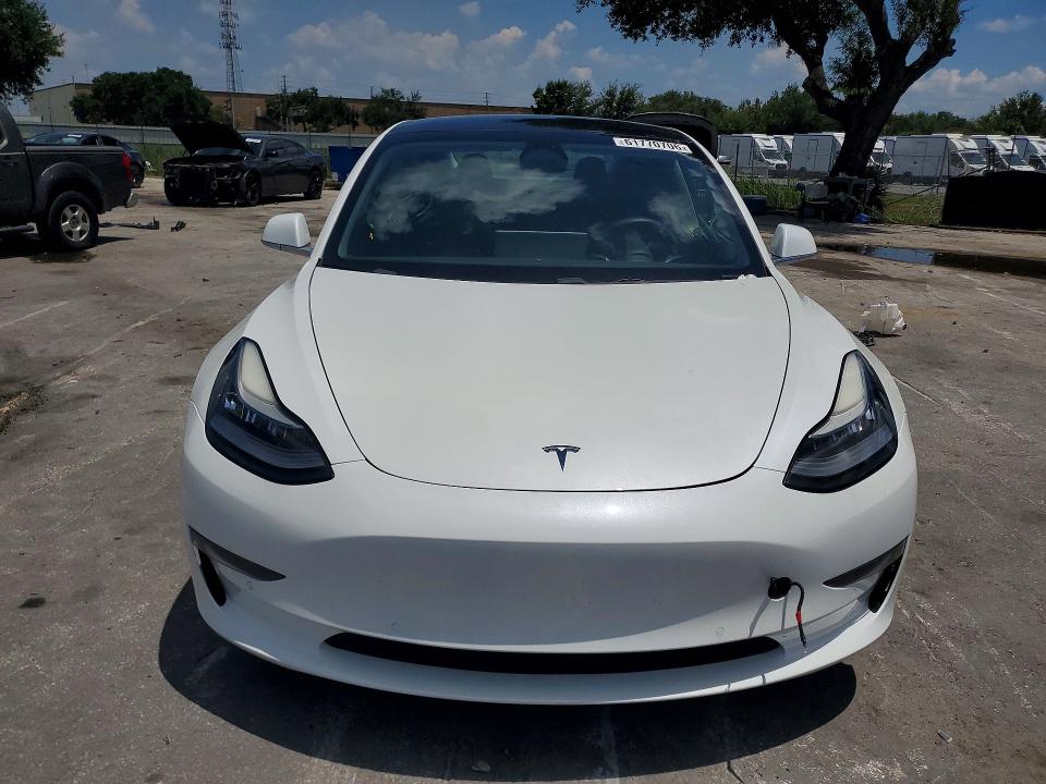 61770706 :رقم المزاد ، 5YJ3E1EA5KF482412 vin ، 2019 Tesla Model 3 مزاد بيع