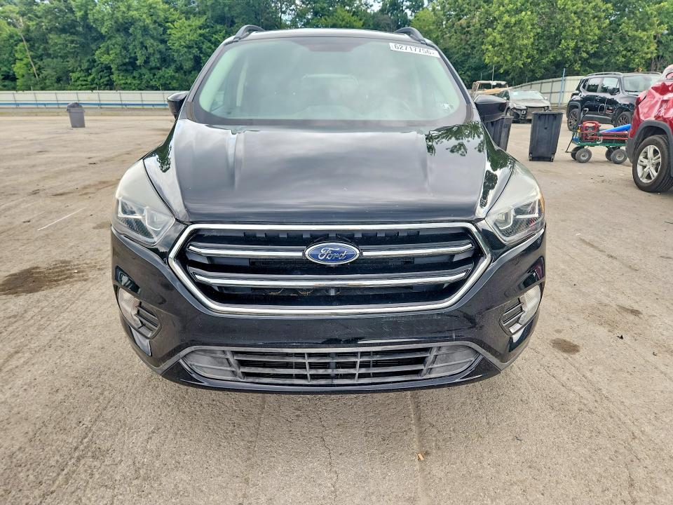 Продаж на аукціоні авто 2017 Ford Escape, vin: 1FMCU9GDXHUE05717, номер лоту: 62717756