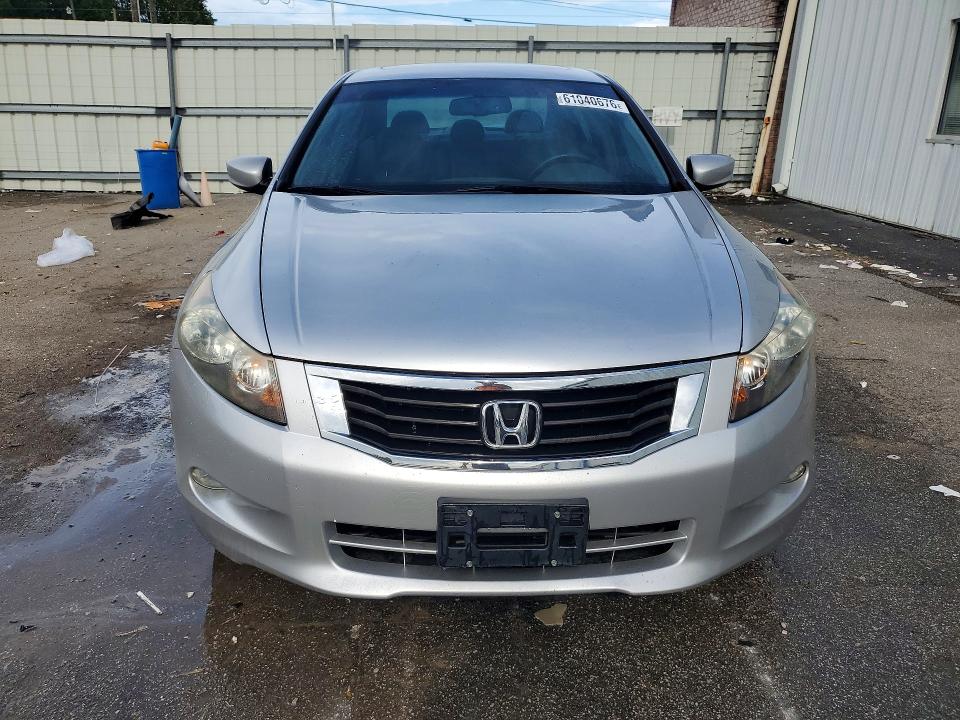 61040676 :رقم المزاد ، 1HGCP36878A070786 vin ، 2008 Honda Accord مزاد بيع