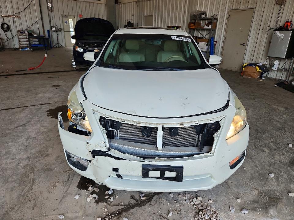 2015 Nissan Altima მანქანა იყიდება აუქციონზე, vin: 1N4AL3AP7FN861766, აუქციონის ნომერი: 62946726