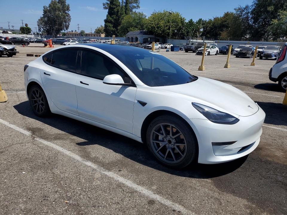 Продаж на аукціоні авто 2023 Tesla Model 3, vin: 5YJ3E1EA2PF553699, номер лоту: 61485276