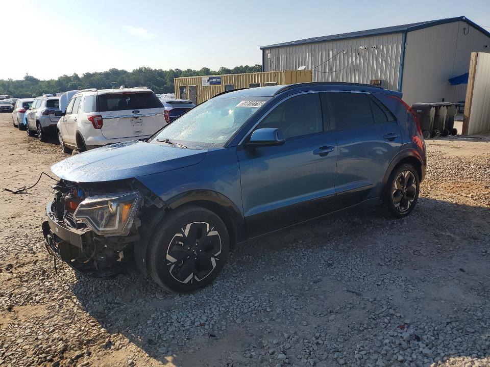 59612716 :رقم المزاد ، KNDCR3L10P5045932 vin ، 2023 Kia Niro مزاد بيع