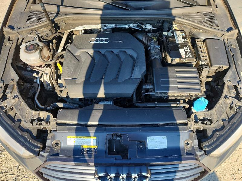 60893976 :رقم المزاد ، WAUAUGFF3KA085875 vin ، 2019 Audi A3 مزاد بيع