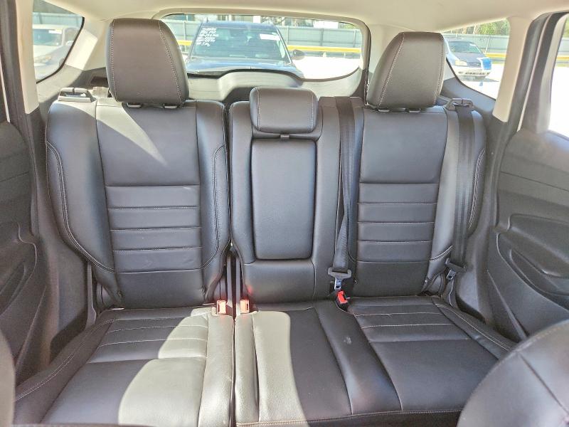2015 Ford Escape მანქანა იყიდება აუქციონზე, vin: 1FMCU0JX7FUA66894, აუქციონის ნომერი: 62128576