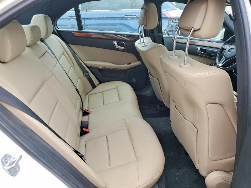 61844166 :رقم المزاد ، WDDHF8JB2CA638688 vin ، 2012 Mercedes-benz E مزاد بيع