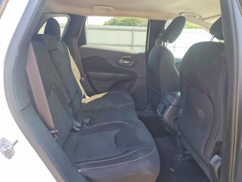 62791806 :رقم المزاد ، 1C4PJMCBXFW624734 vin ، 2015 Jeep Cherokee مزاد بيع