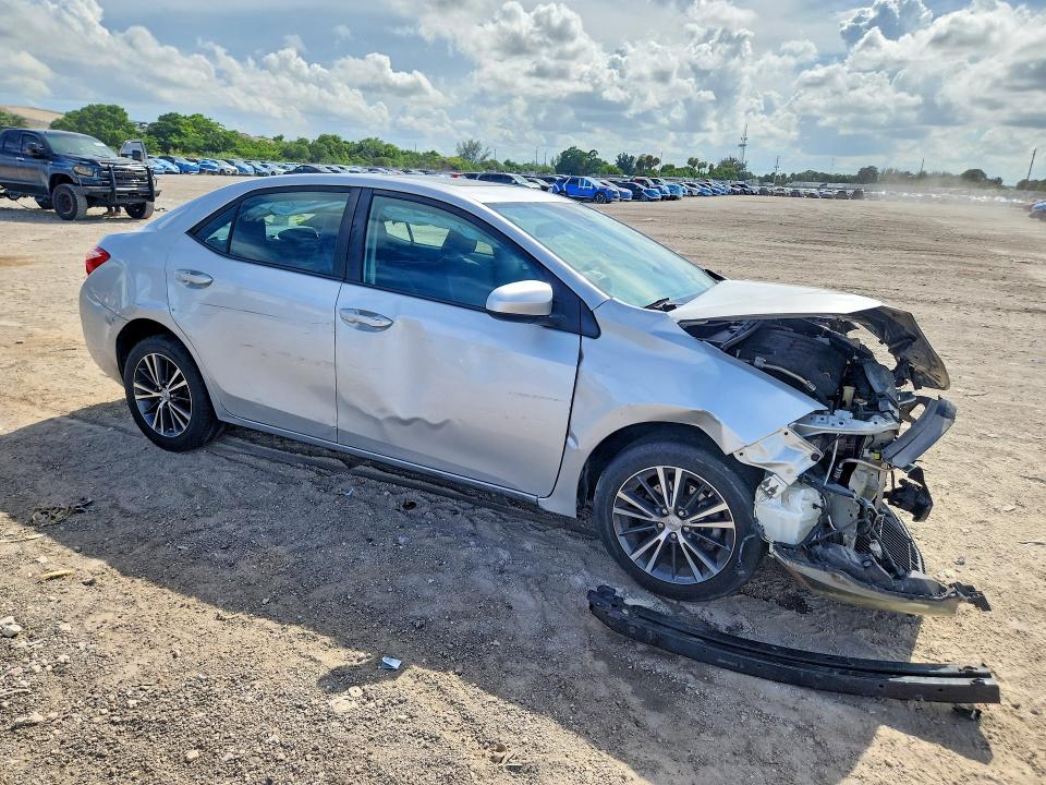 Продаж на аукціоні авто 2017 Toyota Corolla, vin: 5YFBURHE3HP570559, номер лоту: 59685776