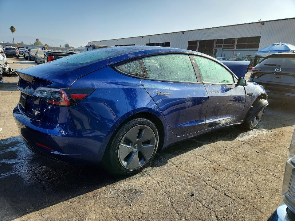Продажа на аукционе авто 2022 Tesla Model 3, vin: 5YJ3E1EB8NF261271, номер лота: 63012766