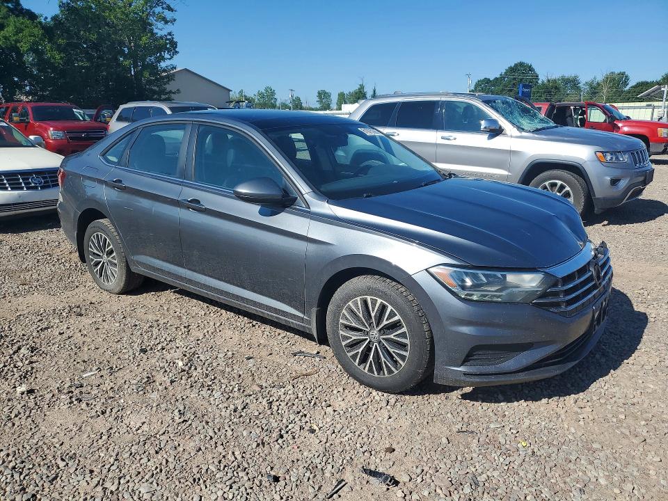 61075366 :رقم المزاد ، 3VWC57BU4KM239295 vin ، 2019 Volkswagen Jetta مزاد بيع