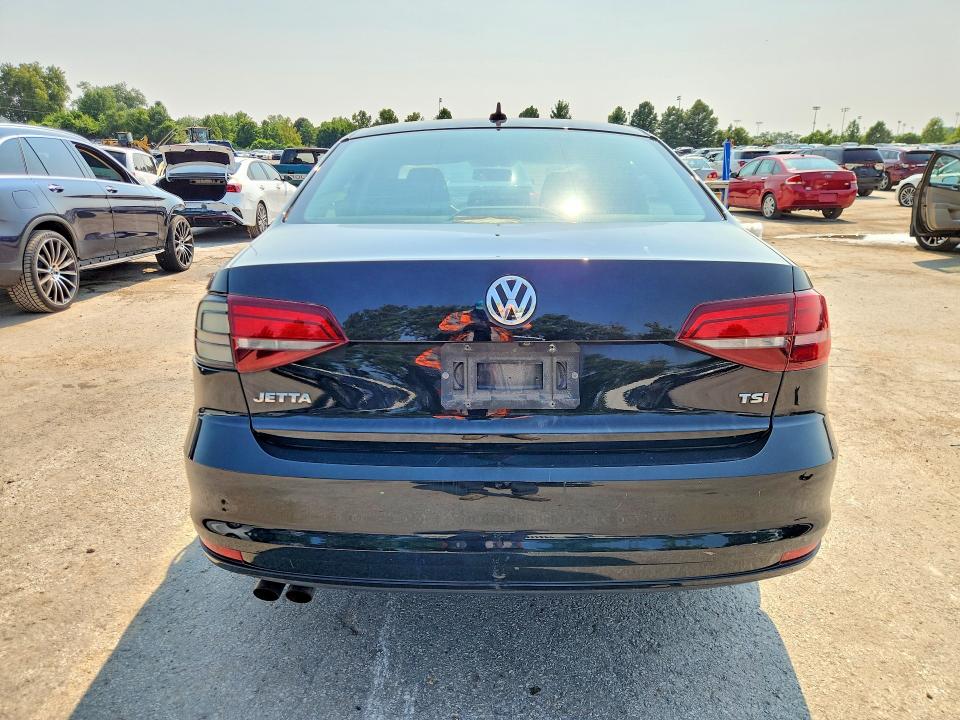 63254966 :رقم المزاد ، 3VW167AJ4GM376076 vin ، 2016 Volkswagen Jetta مزاد بيع