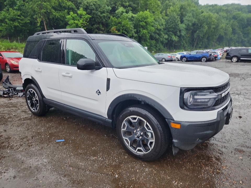 61694536 :رقم المزاد ، 3FMCR9CN4SRF51013 vin ، 2025 Ford Bronco Sport مزاد بيع