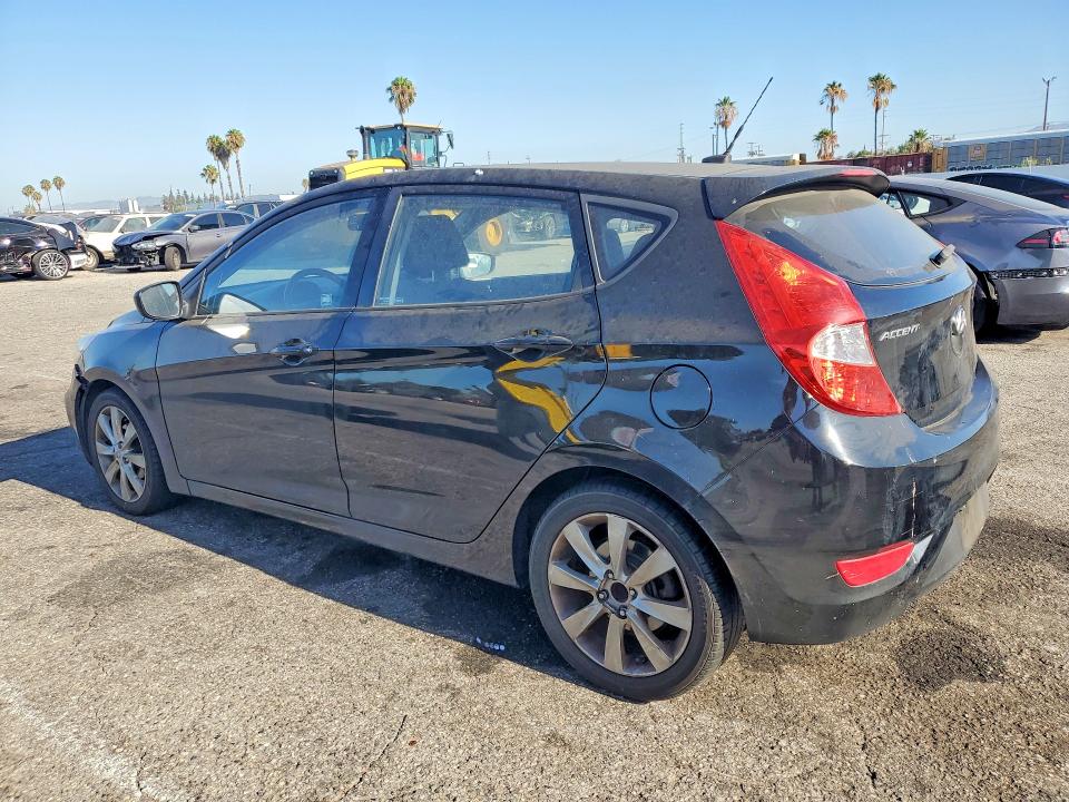 2012 Hyundai Accent მანქანა იყიდება აუქციონზე, vin: KMHCU5AE5CU004613, აუქციონის ნომერი: 63052856