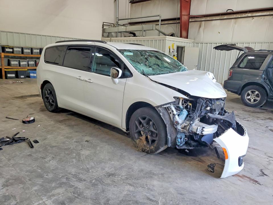 Продаж на аукціоні авто 2018 Chrysler Pacifica, vin: 2C4RC1EG3JR227619, номер лоту: 59769866