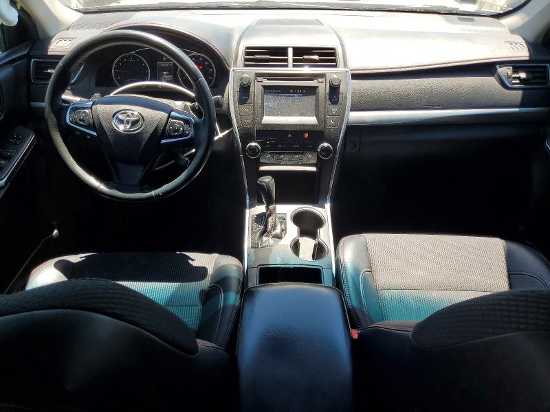 62529886 :رقم المزاد ، 4T1BF1FK2HU386295 vin ، 2017 Toyota Camry مزاد بيع