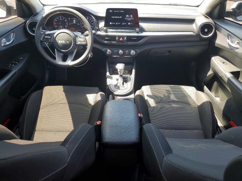 61174486 :رقم المزاد ، 3KPF24AD5NE501946 vin ، 2022 Kia Forte مزاد بيع