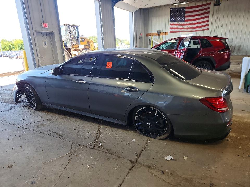 60858286 :رقم المزاد ، WDDZF6EBXJA391761 vin ، 2018 Mercedes-benz E مزاد بيع