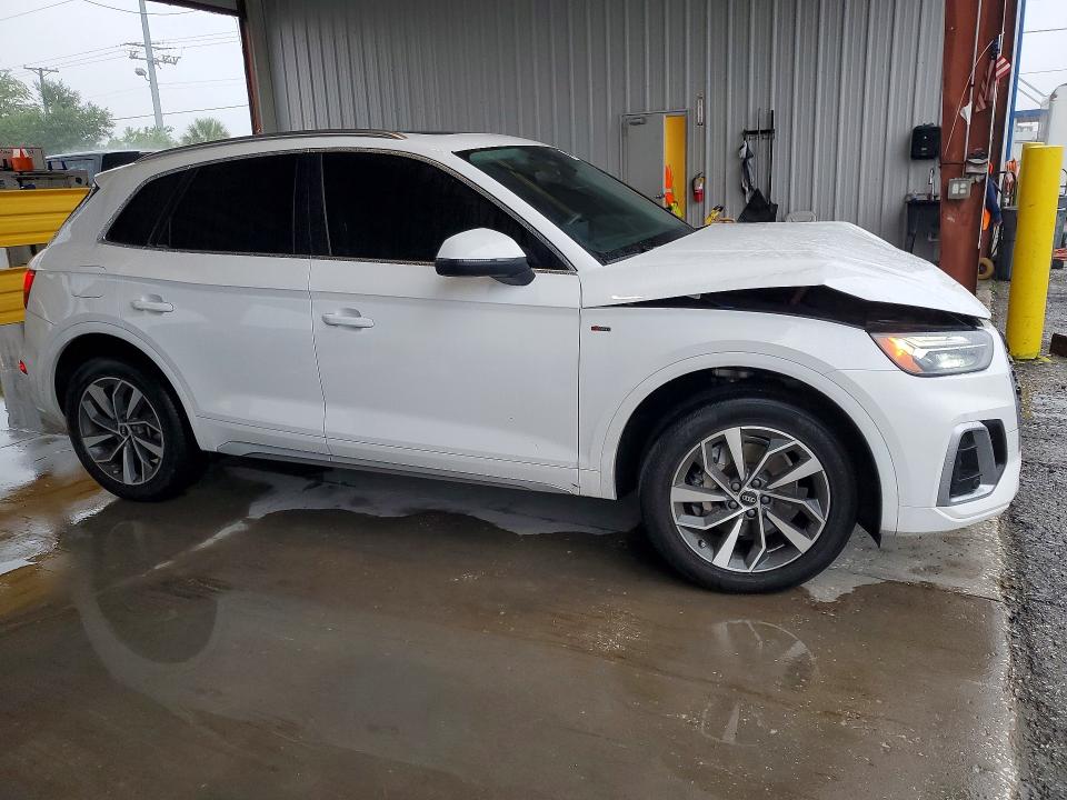 63215846 :رقم المزاد ، WA1GAAFY8N2098814 vin ، 2022 Audi Q5 مزاد بيع