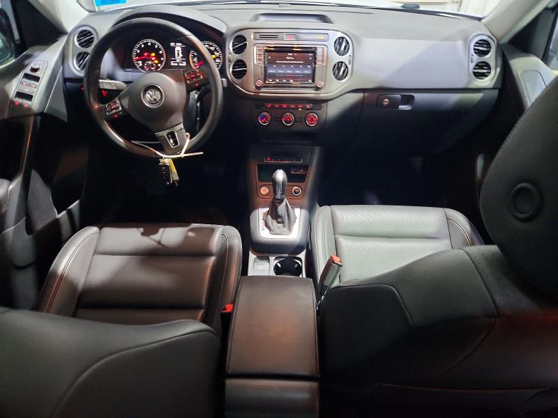 61516926 :رقم المزاد ، WVGSV7AX8HK039574 vin ، 2017 Volkswagen Tiguan مزاد بيع