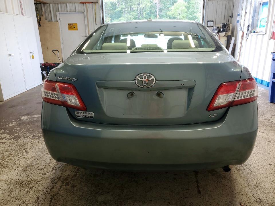 64081336 :رقم المزاد ، 4T1BF3EK8BU684130 vin ، 2011 Toyota Camry مزاد بيع