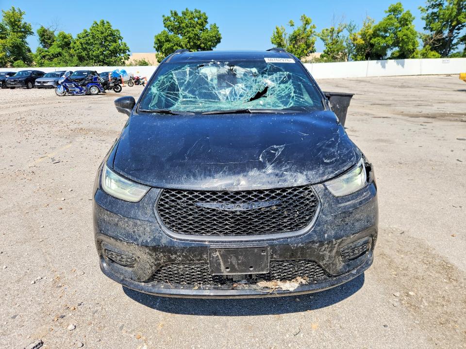Продажа на аукционе авто 2023 Chrysler Pacifica, vin: 2C4RC3BG6PR623102, номер лота: 60762976