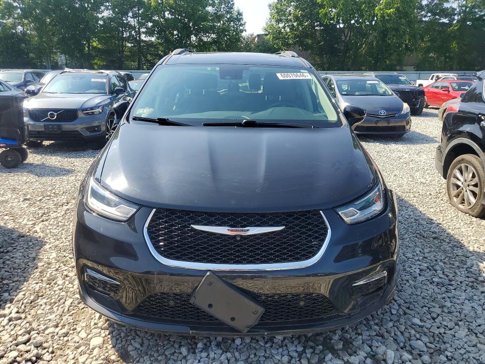 60070646 :رقم المزاد ، 2C4RC1BG3MR592990 vin ، 2021 Chrysler Pacifica مزاد بيع