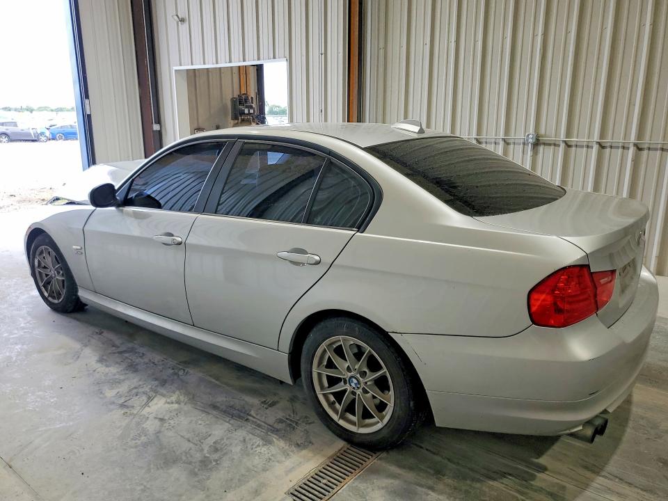 62441846 :رقم المزاد ، WBAPK7C55AA461826 vin ، 2010 Bmw 328 مزاد بيع