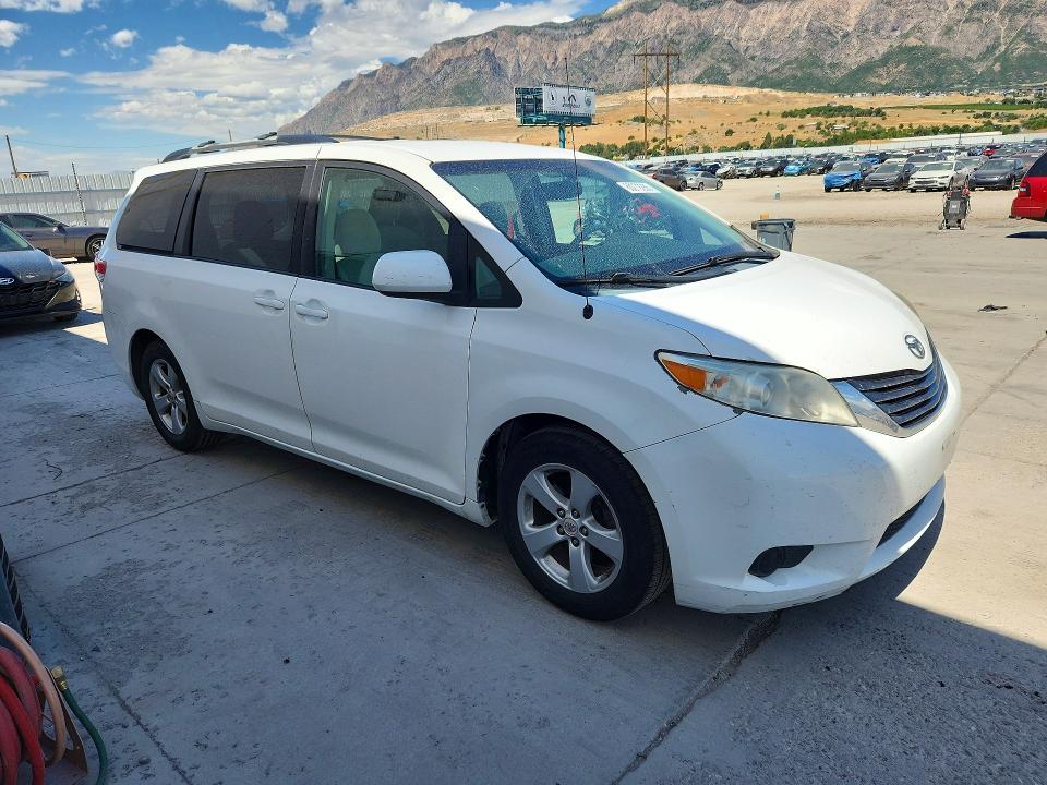 Aukcja sprzedaży 2011 Toyota Sienna, vin: 5TDKK3DC1BS065058, numer aukcji: 60279286