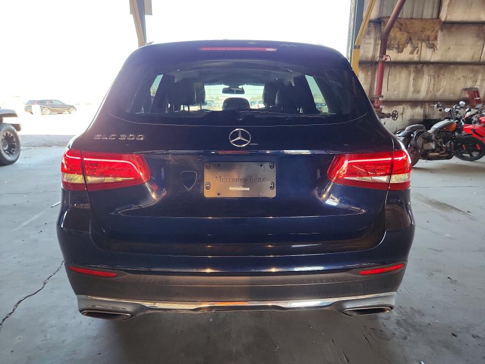 60848276 :رقم المزاد ، WDC0G4JB9GF072884 vin ، 2016 Mercedes-benz Glc مزاد بيع