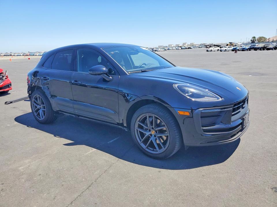 63347656 :رقم المزاد ، WP1AA2A54PLB00228 vin ، 2023 Porsche Macan مزاد بيع