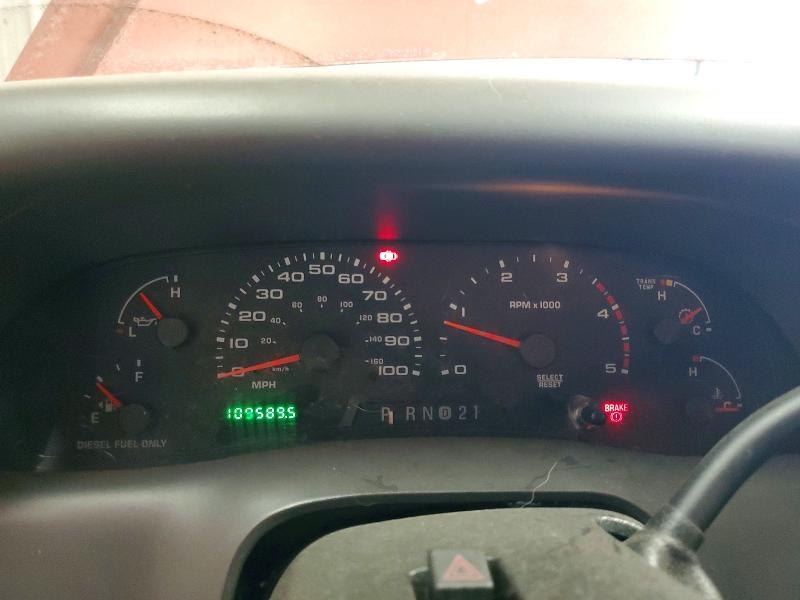 61750696 :رقم المزاد ، 1FTNX21F32ED05725 vin ، 2002 Ford F250 مزاد بيع