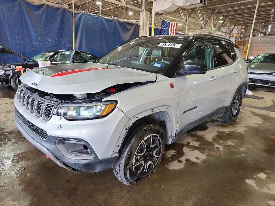 61761876 :رقم المزاد ، 3C4NJDDN6ST524601 vin ، 2025 Jeep Compass مزاد بيع